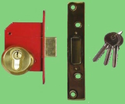 AN ERA BRITISH STANDARD DEADLOCK FOR ALL TYPES OF DOORS THIS LOCK MEETS ALL INSURANCE REQUIREMENTS